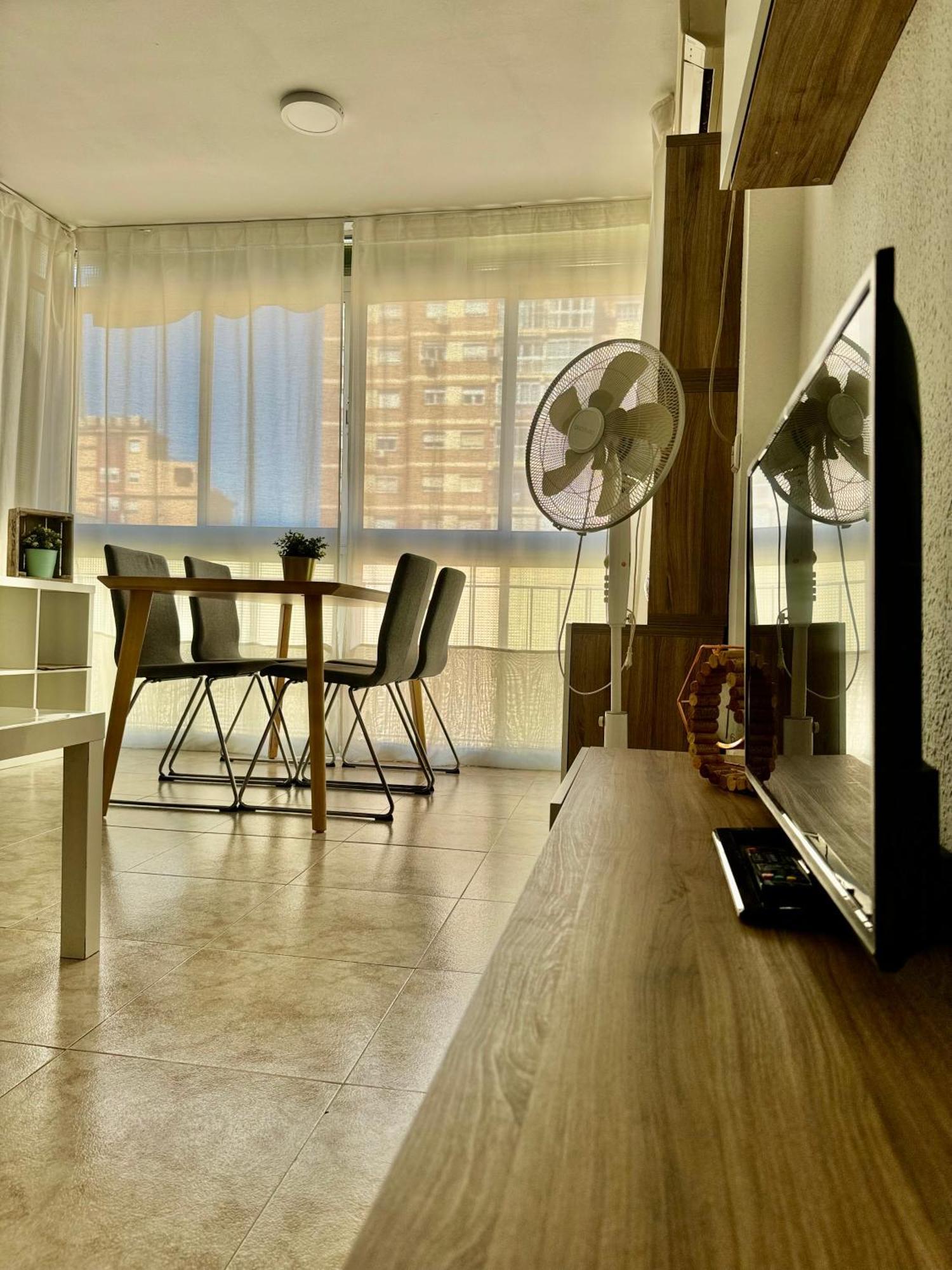 Acogedor Apartamento En Малага Екстер'єр фото
