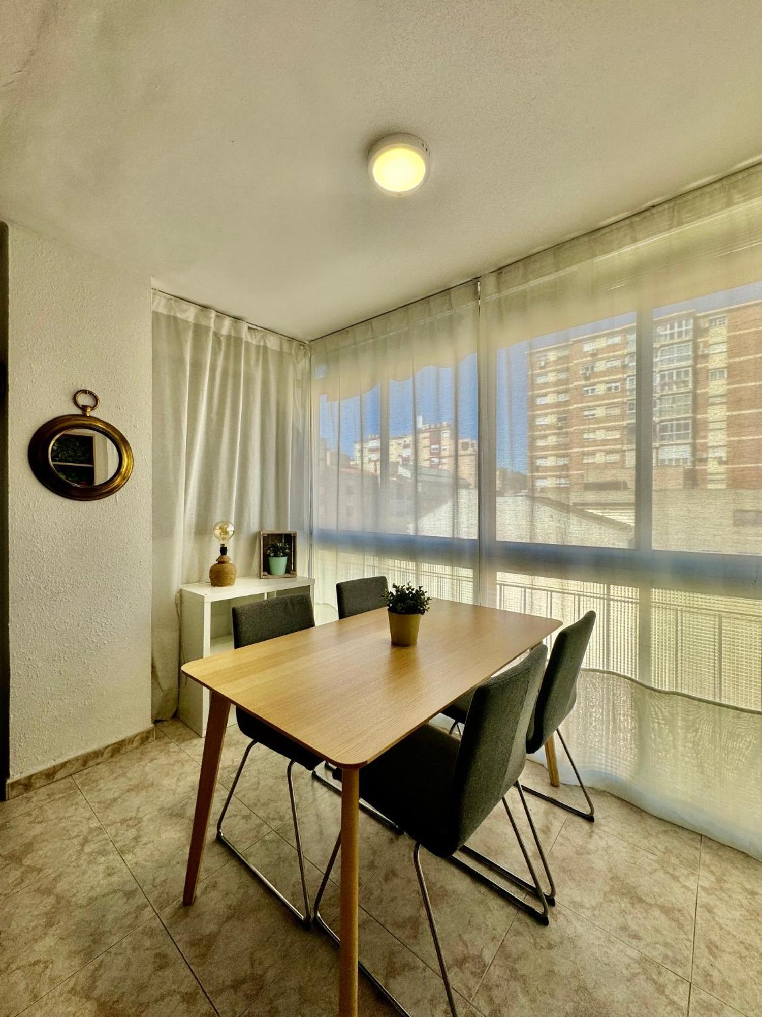 Acogedor Apartamento En Малага Екстер'єр фото