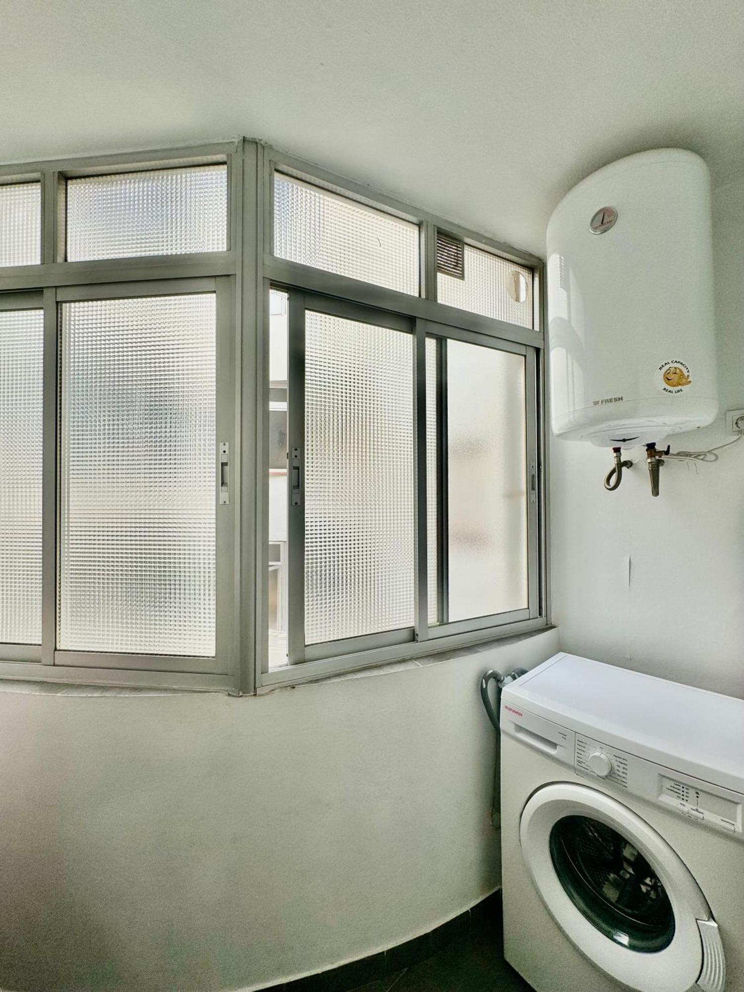 Acogedor Apartamento En Малага Екстер'єр фото